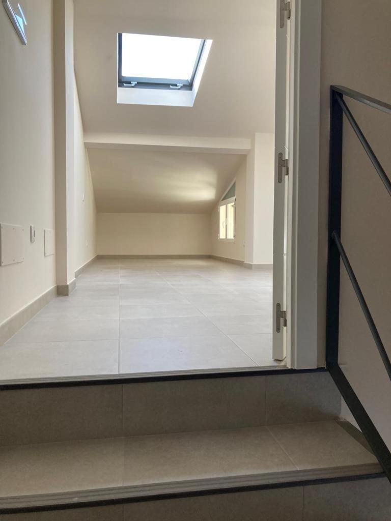 Apartamentos El Piquillo En Кадальсо-де-лос-Видриос Экстерьер фото